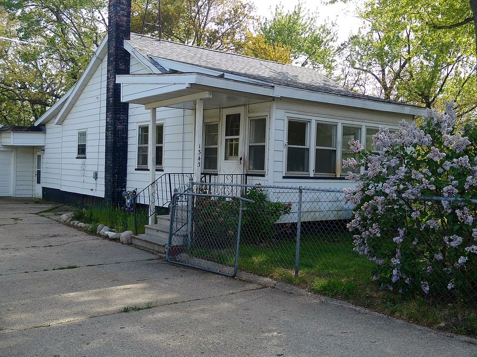 1st image of 1343 E Broadway Ave