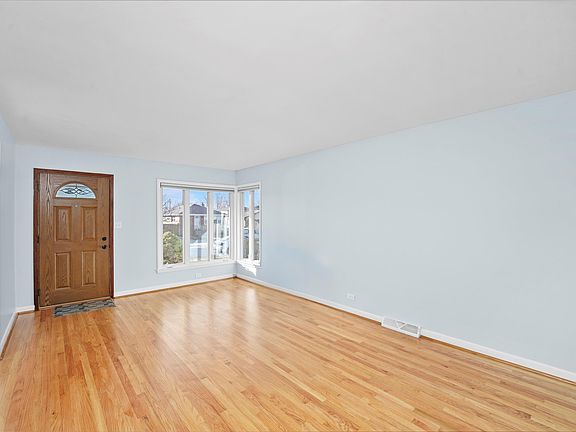 5th image of 3513 Dora St