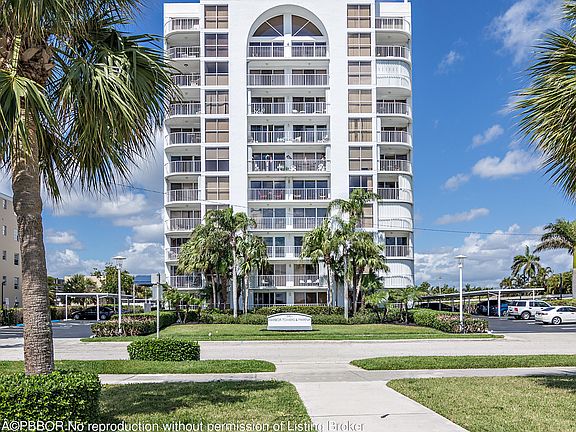 2nd image of 3901 S Flagler Dr APT 302