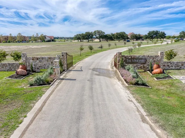 622 Strada Luca, Florence, TX 76527