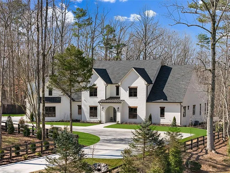 2309 Dinsmore Rd — Photo 4
