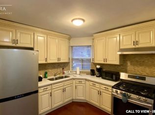 113 Vaughan Rd #8, Toronto, ON M6C2L9