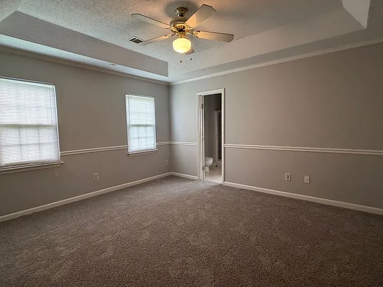 199 Amelia Dr W — Photo 20