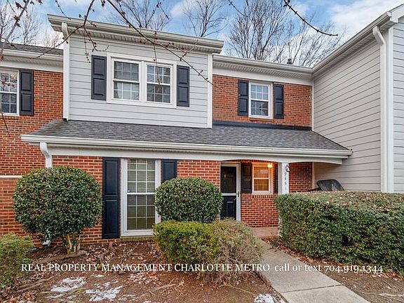 2nd image of 9451 Kings Falls Dr
