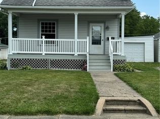 165 E Vermont Ave, Sebring, OH 44672