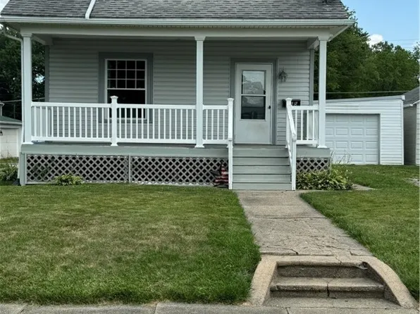 165 E Vermont Ave, Sebring, OH 44672