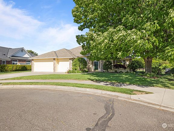 4th image of 1015 Jelor Place