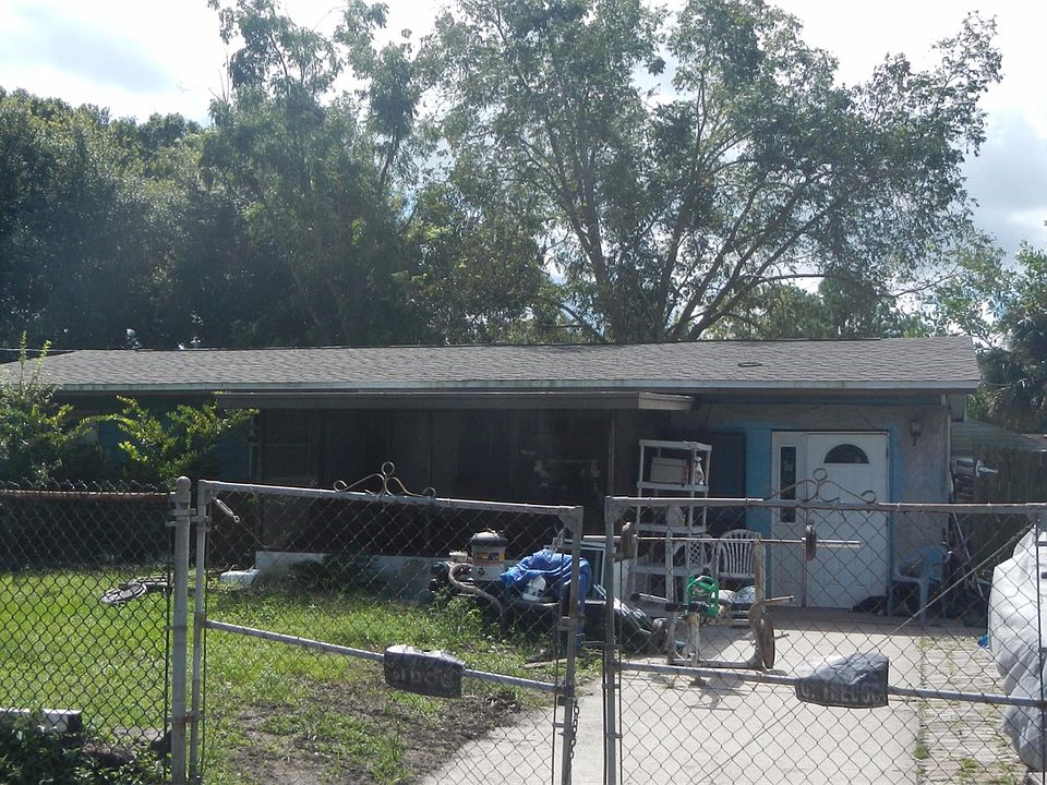 1st image of 8323 Allamanda Ave