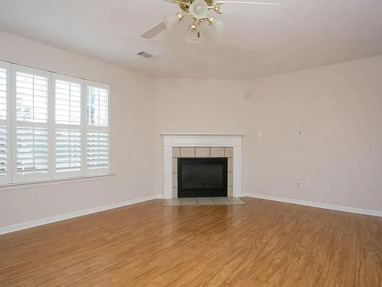 13011 Misty Glen Dr — Photo 10