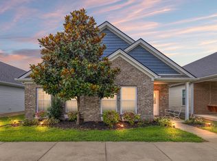 124 McCowans Ferry Aly, Versailles, KY 40383