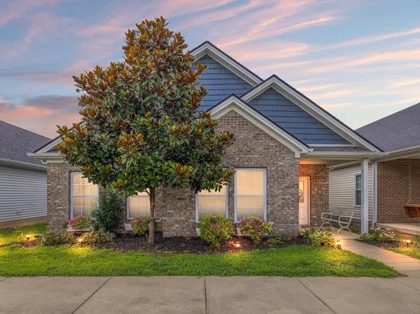 124 McCowans Ferry Aly, Versailles, KY 40383