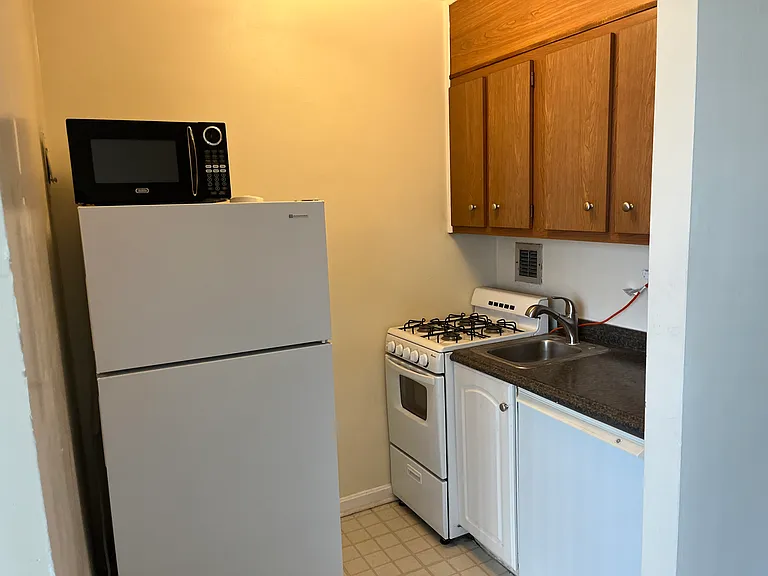 1121 Arlington Blvd #625 — Photo 10