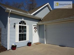 405 Colony Ave, East Lynne, MO 64743