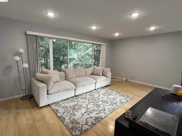 2636 Warring St, Berkeley, CA