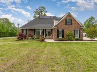 3097 Creek Point Rd, Graham, NC 27253