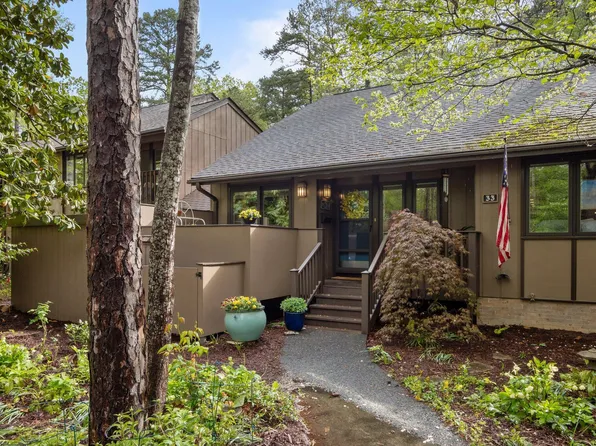 33 Stoneridge Cir, Durham, NC 27705