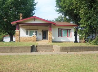 606 W Cummings St, Henryetta, OK 74437