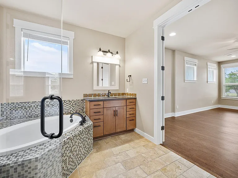 1704 Cedar Bend Dr #5B — Photo 18