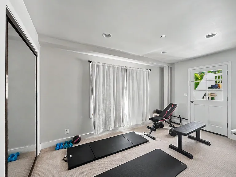 1368 Farnham Rd — Photo 31