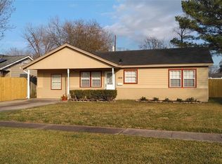 1938 Coulcrest Dr, Houston, TX 77055