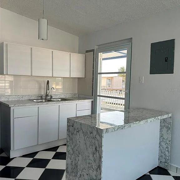 7 Jardines De Country Club B 14 #DEV — Photo 4