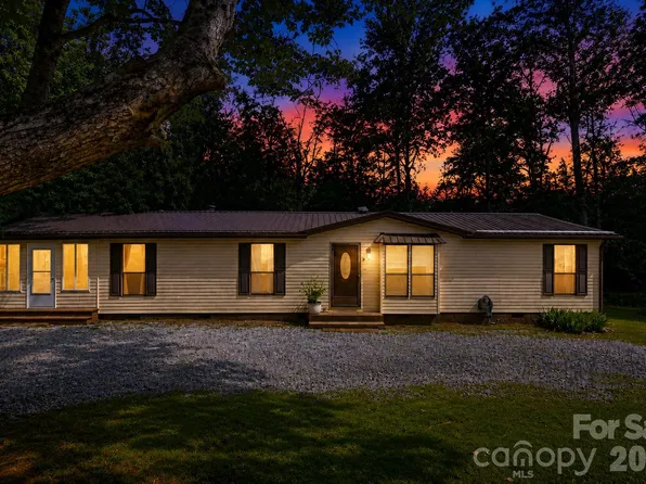 428 Hoot Owl Rd, Spruce Pine, NC 28777