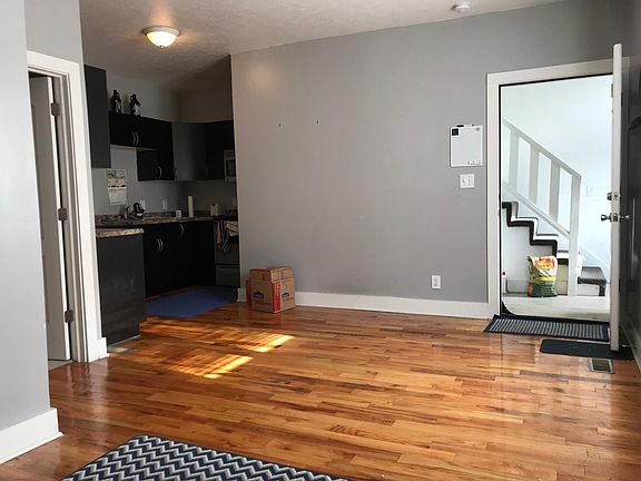 3rd image of 628 Lexington Ave APT 3