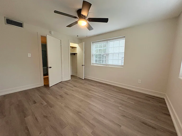 202 E Bradford Rd #2 — Photo 19