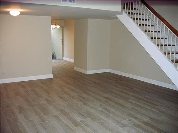 5th image of 1437 NW 124th Ave