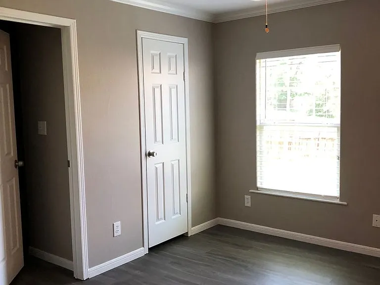 109 Varsity Dr — Photo 12