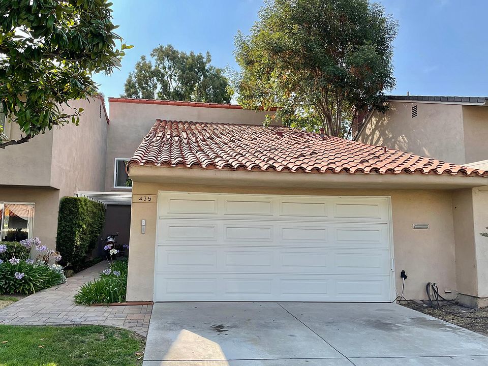 Front entrance of property