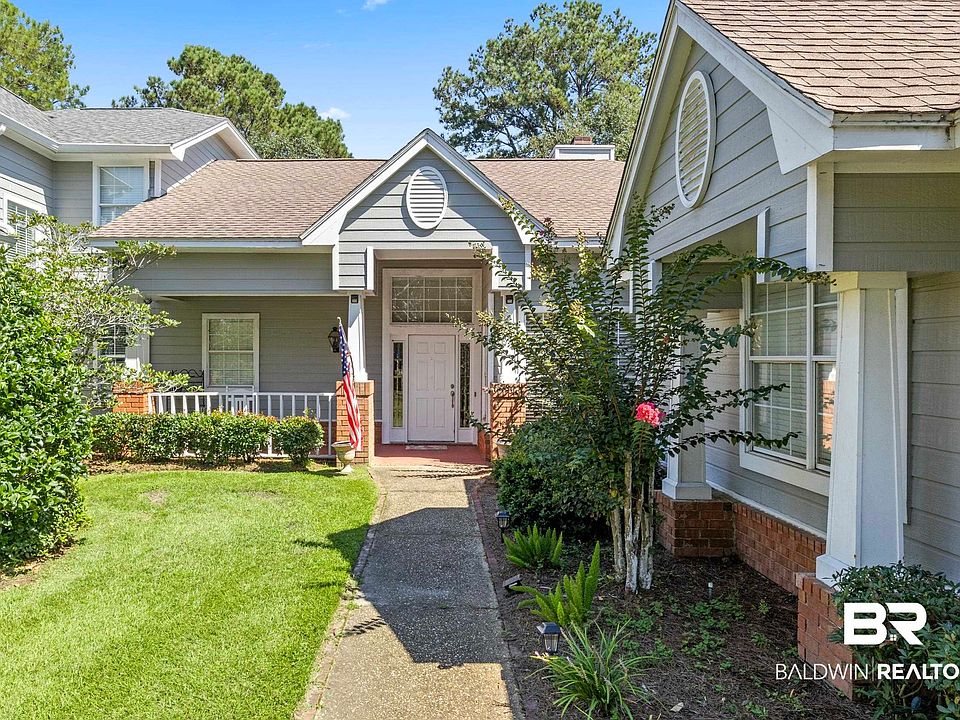 1st image of 631 Pinehurst Dr