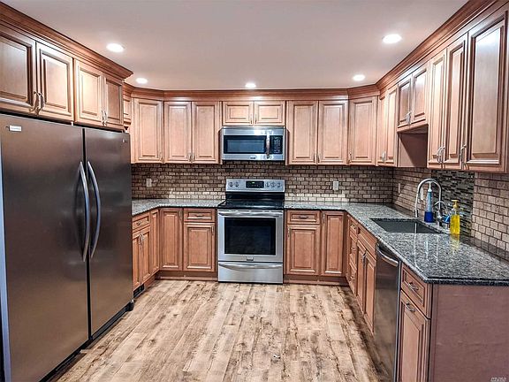 5th image of 80 Split Cedar Dr