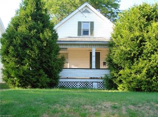 101 E Wilson St, Struthers, OH 44471