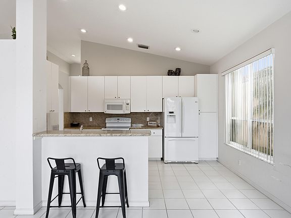 5th image of 12463 Pleasant Green Way