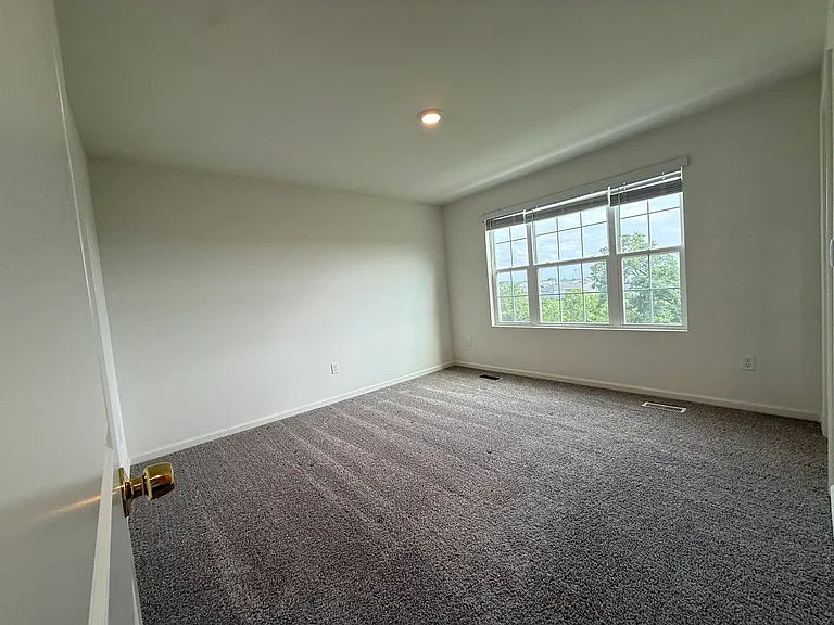 1442 Yosemite Way — Photo 30