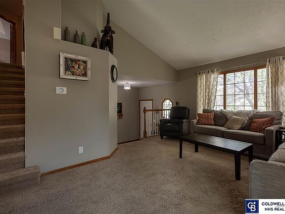 4th image of 15359 Papio St