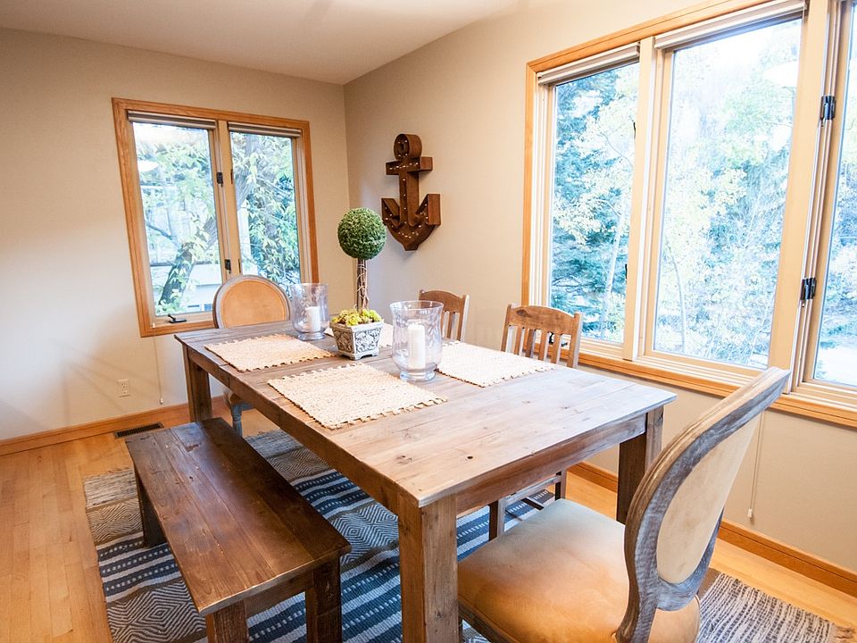 1st image of 375 Deer Valley Dr