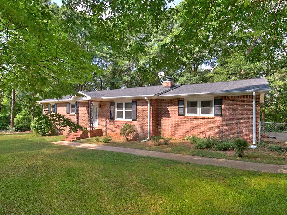 1st image of 101 Hilldale Dr