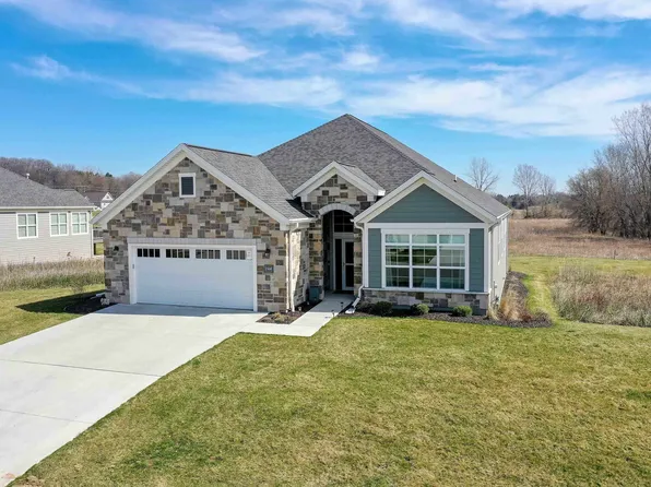 2300 E Baldeagle Dr, Appleton, WI 54913