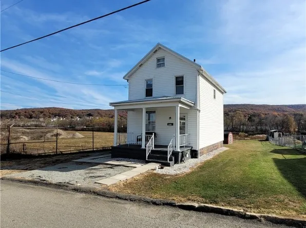 417 W 3rd St, Derry, PA 15627