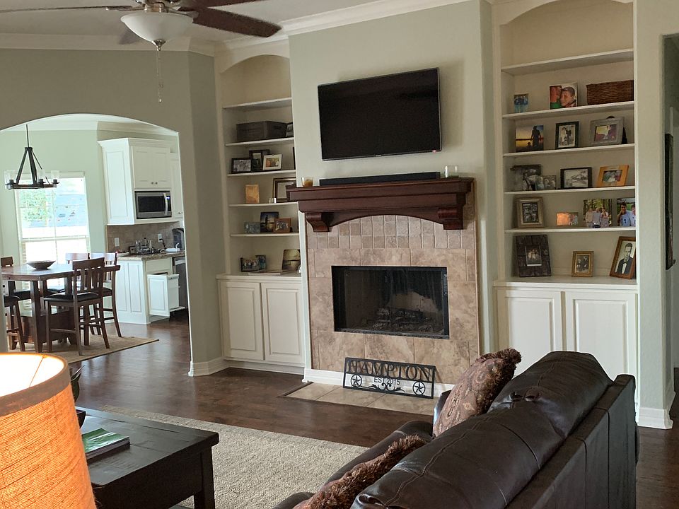 1st image of 123 Woodshire Ln