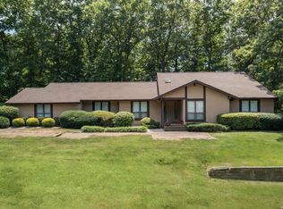6 Tamara Ct, Melville, NY 11747