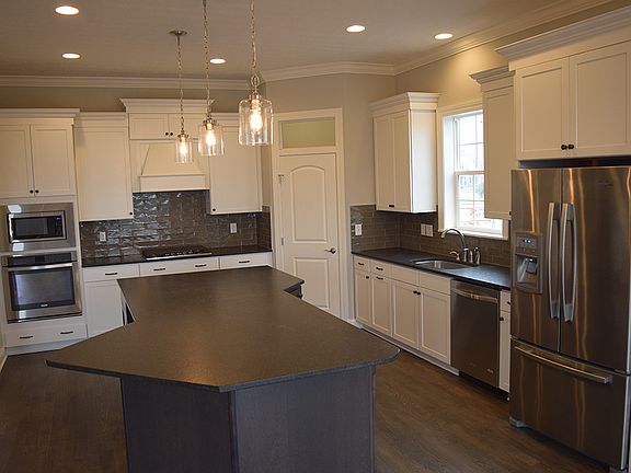 4th image of 1681 Hartig Dr
