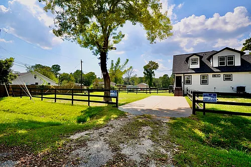 111 Big Deer Dr Photo 1
