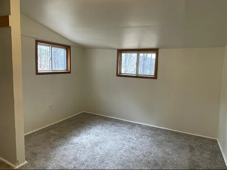 284 Carpenter Rd — Photo 7