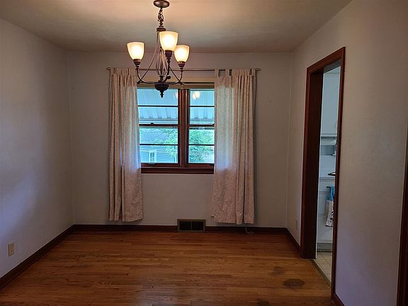 5th image of 1515 26th St