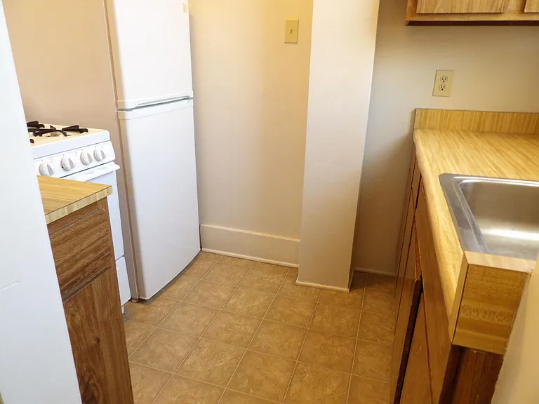 632 Hill Ave #1 — Photo 6