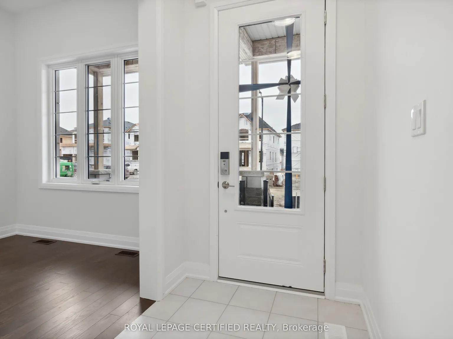 4 bed, $3,200 — Photo 2