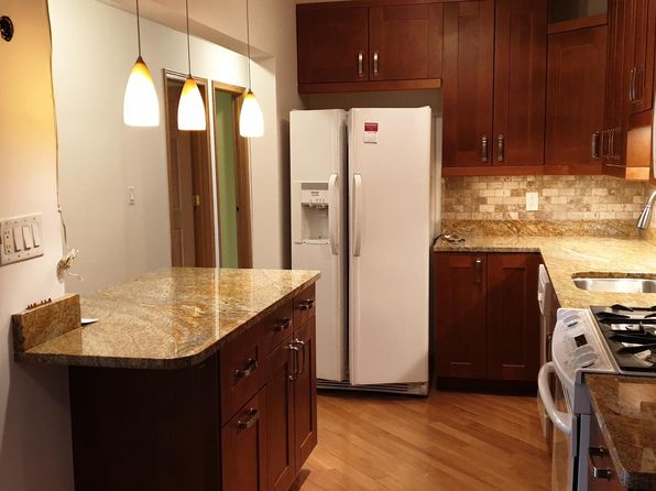 5438 N Cumberland Ave #514